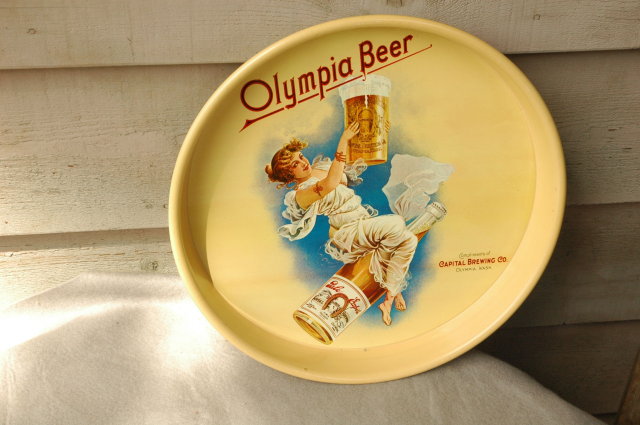1970's OLYMPIA BEER TRAY EXCELLENT CONDITION !