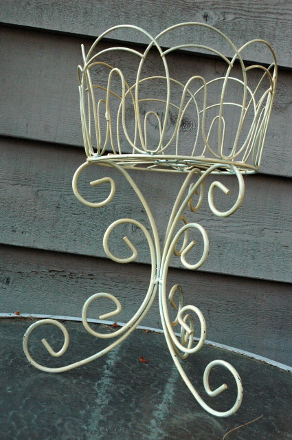 Plant Stand Plant Holder Metal Vintage Garden Shabby Chic