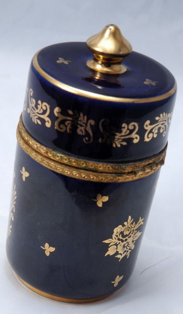 Limoges - Veritable Porcelain D'Art Cylinder Container or Trinket Box Classical Garden Design
