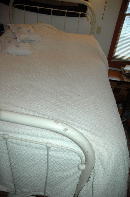 Lovely Ivory Chenille Queen Bedspread Ultra Thick & Plush 116
