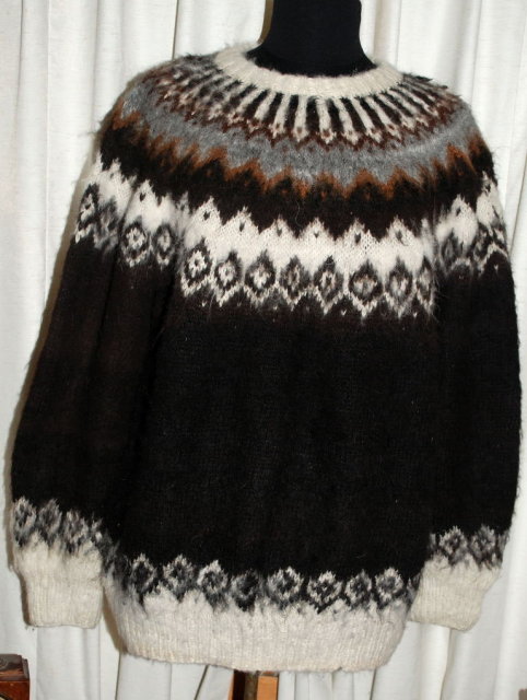 100% Alpaca Hand Knit Sweater Large Size