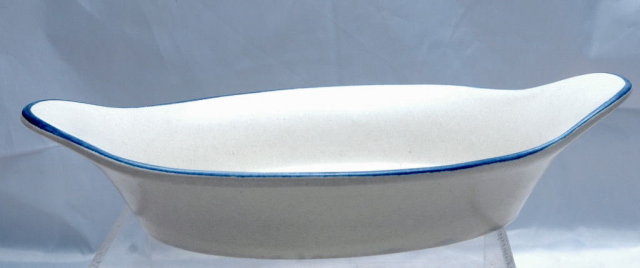 Pfaltzgraff Yorktowne Stoneware Oval Serving Dish