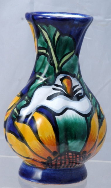 Mexican Talavera Pottery Vase Signed, Libre Depolomo Mexico G.L.