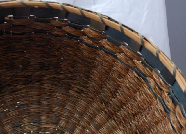 Sweet Grass Basket Great Lakes Region Native American , Large with Lid