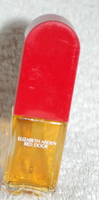 Elizabeth Arden Red Door Eau De Toilette Spray