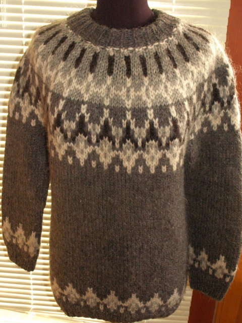 Icelandic Wool Sweater by Samband of Iceland Icelook size Small