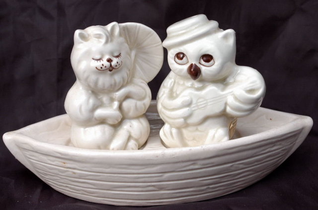 Owl & Pussycat Fitz & Floyd Salt Pepper Set in Boat