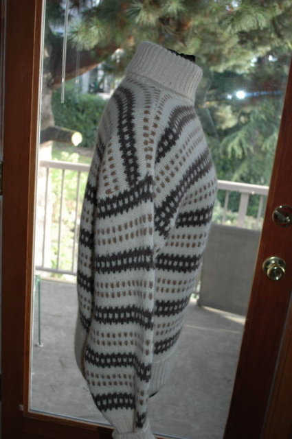 Norwegian Natural Wool Hand-knit Pull Over Sweater Euro Size 54