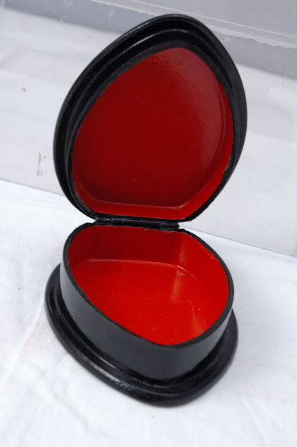 Russian Lacquer Palekh Box Artist Signed Oval