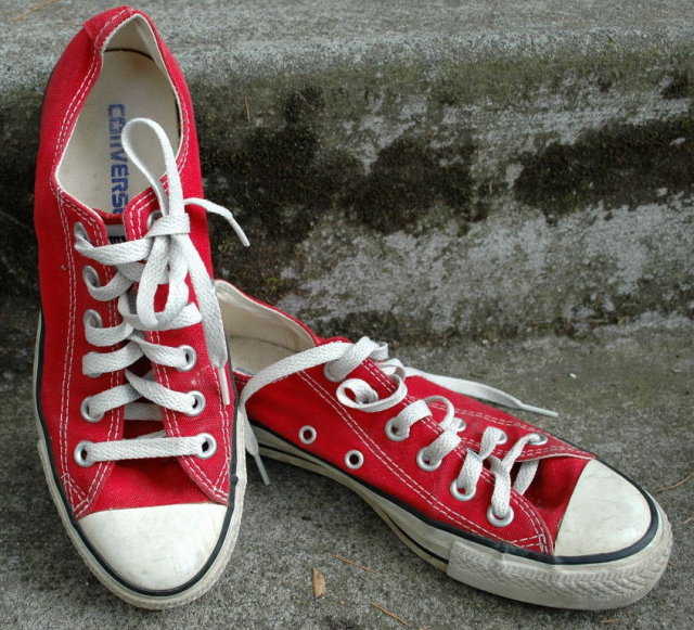 Cherry RED Vintage Converse Low top All Star Sneakers 5.5
