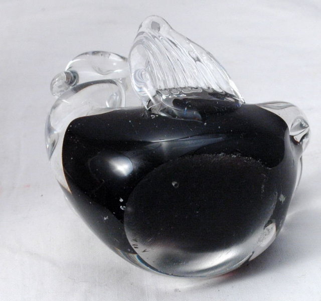 FM Konstglas Swan Paperweight Clear & Garnet RED / RONNEBY Sweden