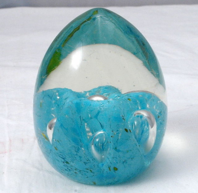Norcrest Bubble Glass Paperweight 3.5