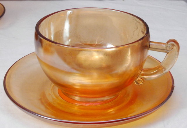 Jeannette Glass Cup Saucer Set of 4 Gold Luster-ware Carnival