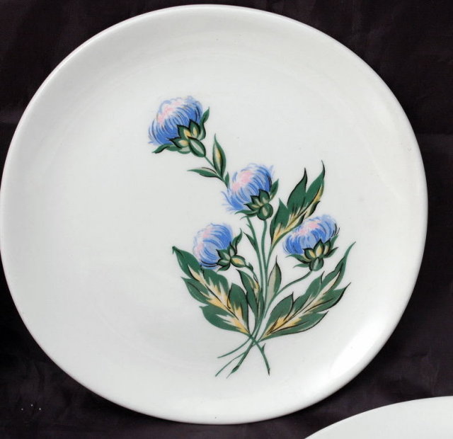 8 Iva-Lure by Crooksville USA Bread or Dessert Plates