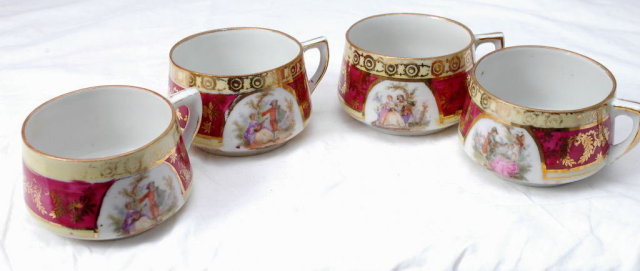 4 Demitasse Cup Romantic Colonial Scenes with Gold Gilding