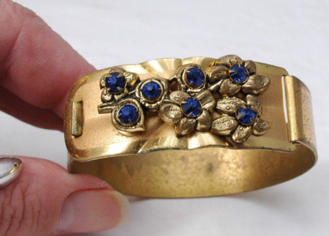 Blue Rhinestones & Wide Brass Hinged Bangle Bracelet -Vintage