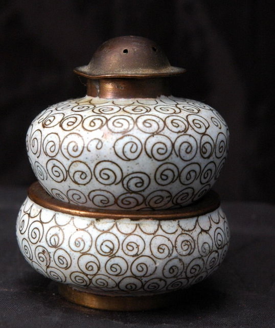Chinese Export Stacking Cloisonne Salt Cellar & Pepper Shaker