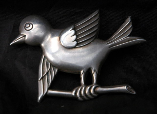 TRUART Sterling Silver Large Bird on Branch Pin Brooch