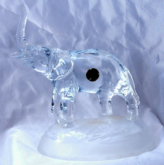CRISTAL D'ARQUES ELEPHANT MADE IN FRANCE