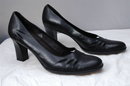 Vintage Etienne Aigner Black Heels Pumps with Cut outs size 8.5 M