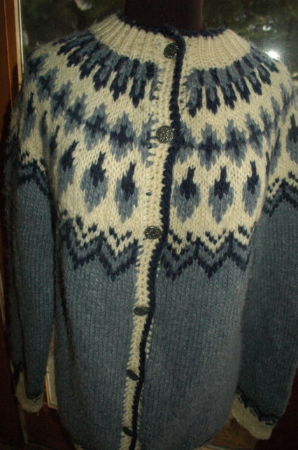 Icelandic Wool Cardigan Sweater,Handknit Blue/White large
