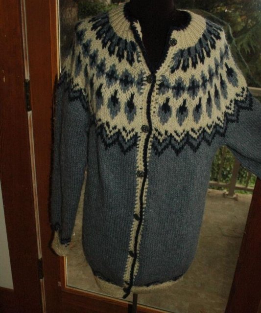 Icelandic Wool Cardigan Sweater,Handknit Blue/White large