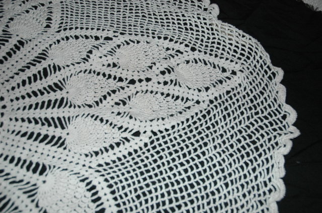 Round Hand Crocheted Tea Table Linen 42