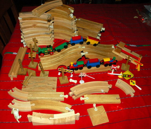 Brio Wooden Train & Tracks Lot 8 pounds