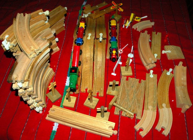 Brio Wooden Train & Tracks Lot 8 pounds