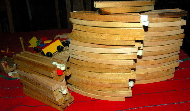 Brio Wooden Train & Tracks Lot 8 pounds