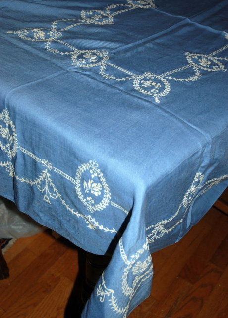 Wedgwood Blue & White Table Linen