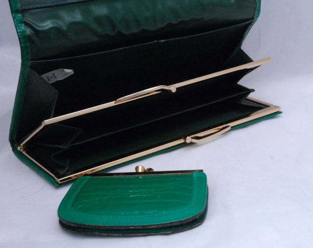 Vintage Green Pressed Leather Pocket Book Wallet , with matching coin purse Made in Japan