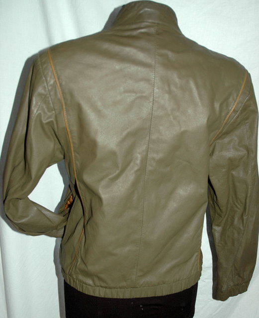Short Waist Bomber Style Leather Jacket Size Zipper Front size 10,