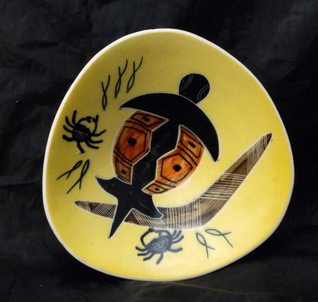 Studio Anna Aboriginal Turtle, Crab Dish RETRO Australian pottery.