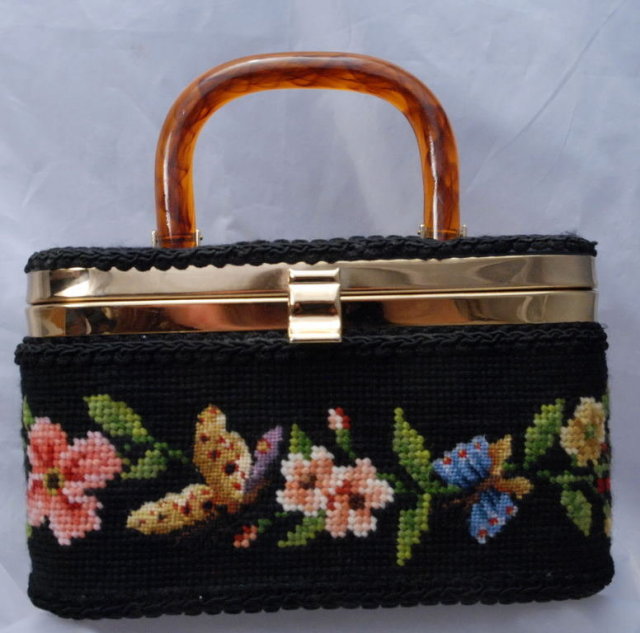 Vintage 60's Julius Resnick JR Florida Needlepoint Box Purse with Lucite Handle