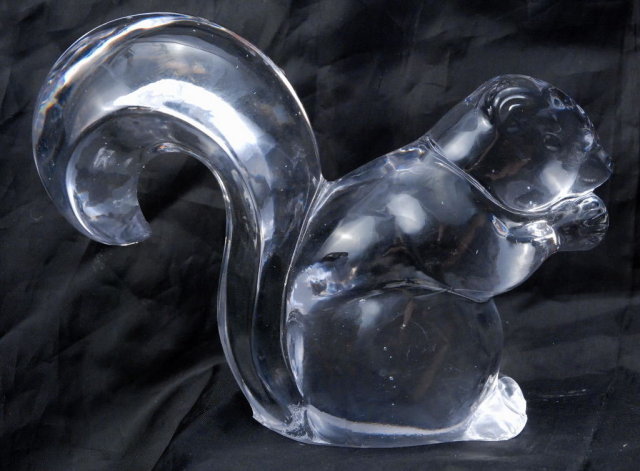 Martinsville Crystal Glass Squirrel Paperweight Vintage