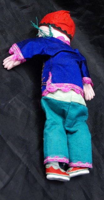 Chinese Boy Composition Doll with Silk Clothes