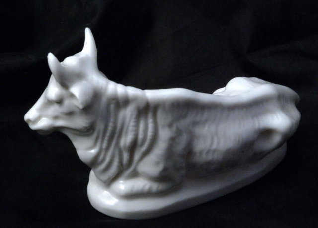White Porcelain Cow (with horns) made by GHC Japan