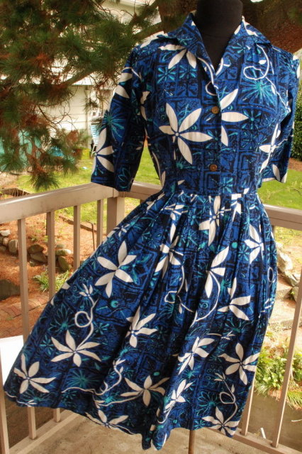 Alfred Shaheen Hawaiian Print Dress Authentic Vintage 1950's size 10