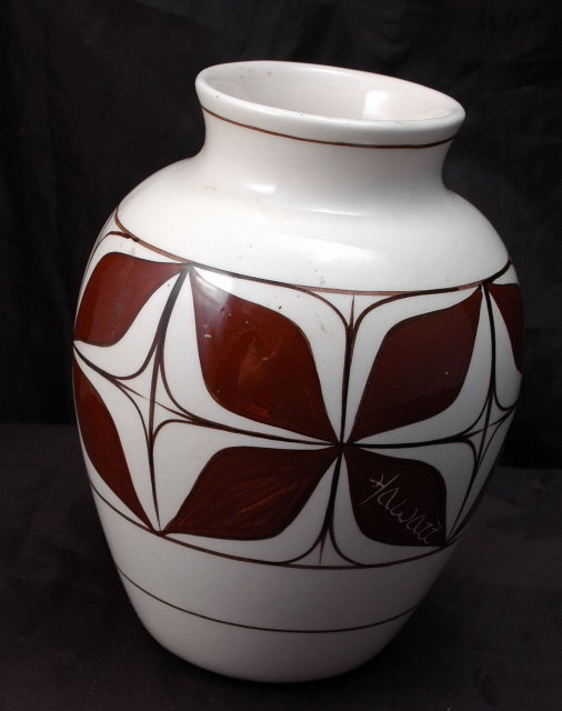 Pohaku Kiln Pottery Vase, Hand Painted in Hawaii * PRICED REDUCED! **