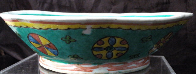 CHINESE 19th Century Famille Verte Export Porcelain bowl