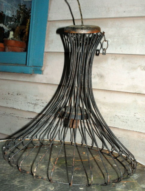 Black Wire Light Fixture retro mod
