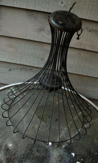 Black Wire Light Fixture retro mod