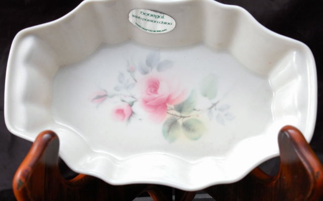 Belleek Donegal IRISH PORCELAIN PARIAN Mourne Irish Rose Dish