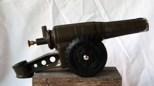 Big Bang Cannon Cast Iron Toy -Vintage